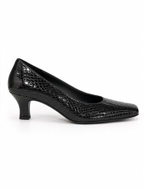 Mark Lemp Classics Vicki Black Snakeskin Pumps Size 7M NEW